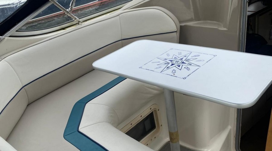 Bayliner 2855 (z&eacute;&eacute;r compleet)